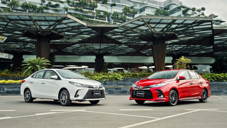 Doanh số Toyota giảm 53% trong tháng 9