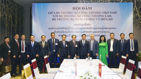 Bộ trưởng Nguyễn Hồng Diên Hội đàm với Bộ trưởng Cwin63 sân chơi đỉnh cao và Bộ trưởng Năng lượng và Mỏ Lào