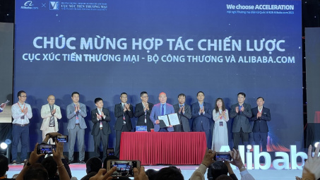 Alibaba.com cam kết hỗ trợ 10.000 Cwincom hiện đang mở Việt