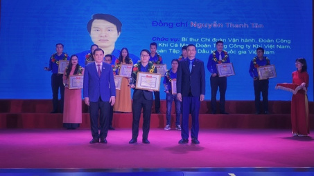 Tuổi trẻ PVGAS đón nhận nhiều bằng khen trong Tháng thanh niên