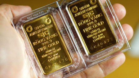 Giá vàng thế giới chạm mức cao nhất 7 tuần trở lại đây