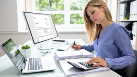 Thực trạng, những vấn đề đặt ra và giải pháp cho việc quản lý thuế đối với thương mại điện tử tại Việt Nam