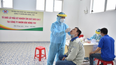 Triển khai xét nghiệm SARS-CoV-2 cho người Nền tảng hàng đầu cung cấp Cwin com tại Công ty Nhôm Đắk Nông - TKV