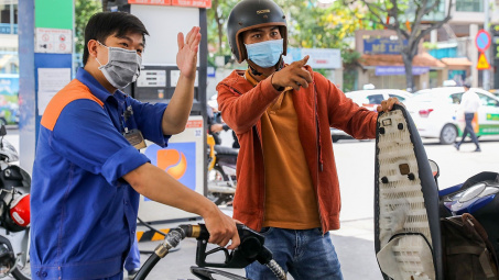 Giá xăng, dầu đồng loạt tăng nhẹ