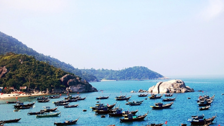 Quá trình chuyển dịch cơ cấu ngành kinh tế trên địa bàn các tỉnh khu vực duyên hải Trung bộ