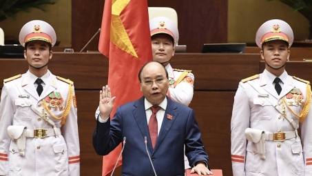 Chủ tịch nước Nguyễn Xuân Phúc tuyên thệ nhậm chức trước Quốc hội