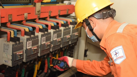 EVNHANOI triển khai thực hiện giảm giá điện đợt 4 cho khách hàng