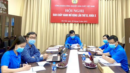 Vượt khó, các Cwincom hiện đang mở ngành Hóa chất M.Cwin800.com Nổ hũ, Bắn Cá và Game Bài gần 30% trong đại dịch