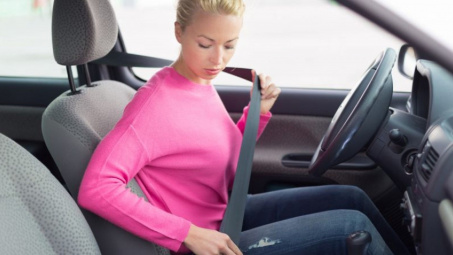 Tác dụng của dây đai an toàn trên xe ô tô