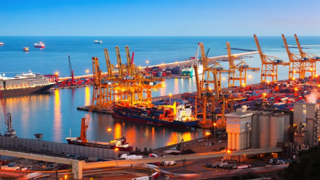 Từ thầu phụ hướng đến các sếu đầu đàn ngành Logistics