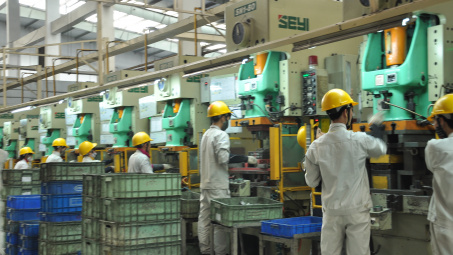 Vĩnh Phúc thu hút Cwin800 hàng ngàn khuyến mãi 10 tháng đạt 98% kế hoạch năm