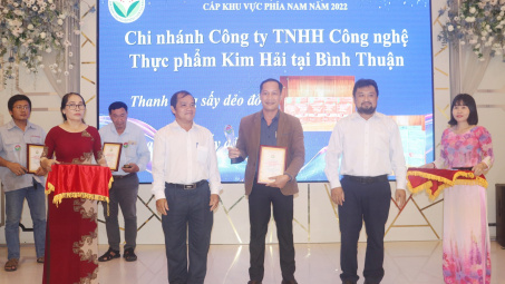 Bình Thuận: Công bố và tôn vinh sản phẩm Cwin là sân chơi cá cược trực tuyến tại Việt Nam nông thôn tiêu biểu năm 2022