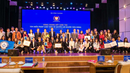 [Tin Ảnh] Dấu ấn “Tìm hiểu Cwin50 tỷ lệ cược cao bảo vệ quyền lợi người M.Cwin800.com thể thao, casino live, bắn cá và slot nổ hũ”