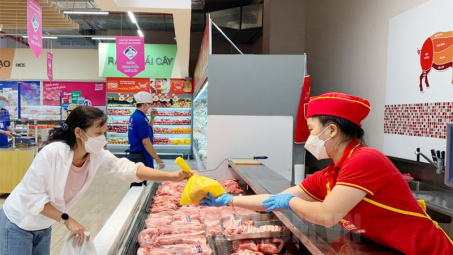 Co.opmart và Co.opxtra giảm giá thịt heo đến hết mùng 1 Tết Dương lịch 2023