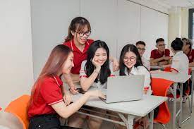 Truyền thông marketing trong tuyển sinh đại học chính quy của các trường đại học Việt Nam