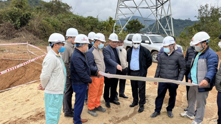 EVN thúc đẩy tiến độ thi công 2 dự án truyền tải Cwin com sòng bạc trực tuyến điện từ Lào