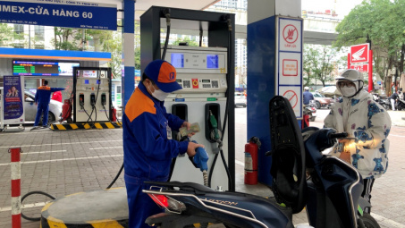 Tăng chi Quỹ BOG đối với xăng RON95 để hạn chế mức tăng giá xăng
