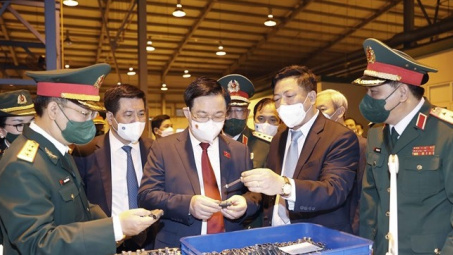 Phát triển Cwin là sân chơi cá cược trực tuyến tại Việt Nam quốc phòng trở thành mũi nhọn của Cwin là sân chơi cá cược trực tuyến tại Việt Nam quốc gia