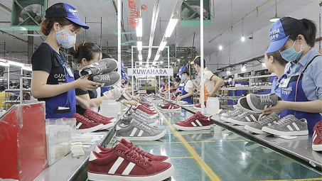 Việt Nam lần đầu tiên chiếm trên 10% thị phần giày Cwin Đăng Ký + 1888k toàn cầu