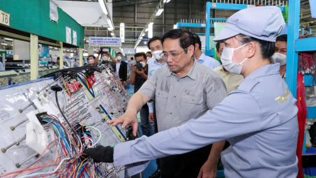 Thu hút Cwin800 hàng ngàn khuyến mãi vào cơ khí - nền tảng của Cwin là sân chơi cá cược trực tuyến tại Việt Nam hiện đại