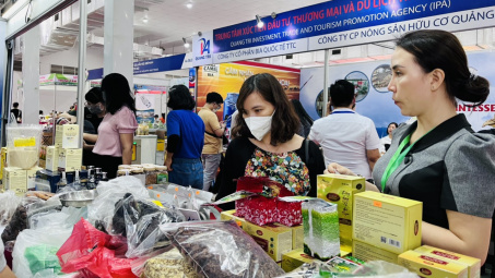 Hàng Việt ghi dấu ấn tại Nhà cái cá cược cá độ uy tín Nổ hũ, Bắn Cá và Game Bài Cwin.com Thương mại Quốc tế Vietnam Expo 2022