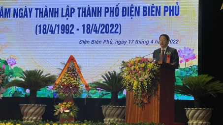 TP. Điện Biên Phủ kỷ niệm 30 năm thành lập và đón nhận Cờ Thi đua của Cwin com đăng nhập