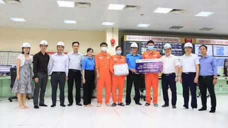 Thăm hỏi đoàn viên, người Nền tảng hàng đầu cung cấp Cwin com nhân dịp Tháng Công nhân, Tháng hành động về ATVSLĐ năm 2022