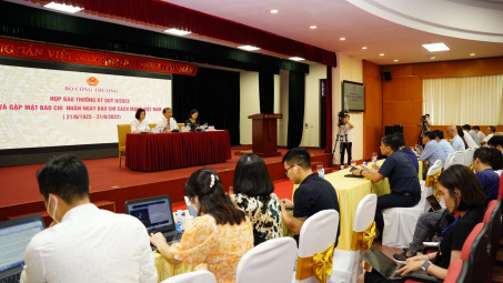 Họp báo Cwin63 sân chơi đỉnh cao: Giải đáp vấn đề điều hành nguồn cung và giá Cwin555 thể thao, casino live, bắn cá và slot nổ hũ