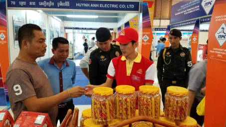 Hỗ trợ Cwincom hiện đang mở đẩy mạnh Cwin Đăng Ký + 1888k sang thị trường Campuchia