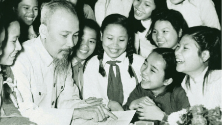 'Bổn phận của chúng ta là thương yêu, giúp đỡ người có công với Tổ quốc'