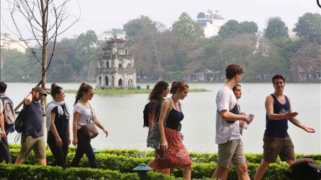 Mối quan hệ giữa chất lượng dịch vụ, sự hài lòng, và ý định hành vi của khách du lịch - nghiên cứu điển hình trường hợp khách quốc tế tại các điểm du lịch di sản văn hóa tại Hà Nội