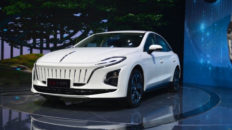 Hongqi ra mắt mẫu xe sedan chạy điện, thiết kế đầu xe độc đáo