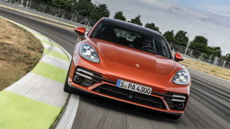 Porsche Panamera 2021 ra mắt: Những thay đổi lớn nằm dưới nắp động cơ