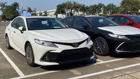 Sáng nay, Toyota Camry 2022 ra mắt tại thị trường Việt Nam