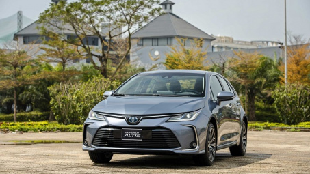 Doanh số xe Toyota trong 6 tháng đầu năm 2022 khả quan nhờ 2 mẫu xe Vios và Corolla Cross