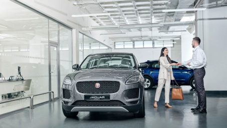 Jaguar Land Rover dành nhiều ưu đãi dịp cuối năm cho khách hàng mua xe