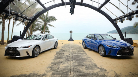 Chiếc Lexus và con thạch sùng