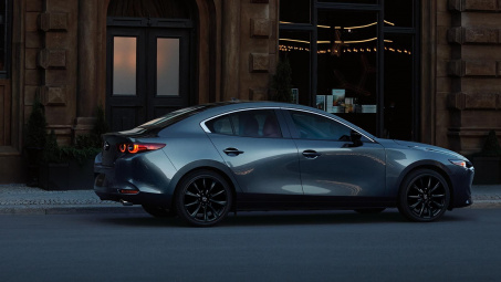 Chi tiết Mazda3 2022 sedan: Nâng tầm với động cơ hybrid và công nghệ lái bán tự động Cấp độ 2