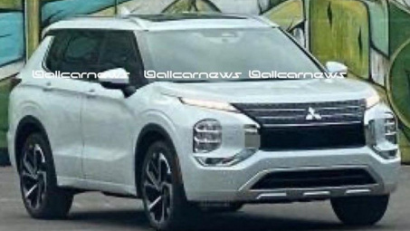 Cận cảnh SUV 7 chỗ Mitsubishi Outlander thế hệ thứ 4 trên đường phố
