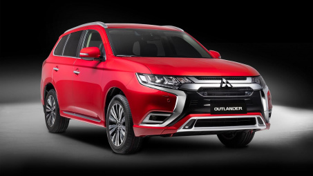 Mitsubishi Outlander 2022 ra mắt tại Việt Nam: 14 điểm nâng cấp
