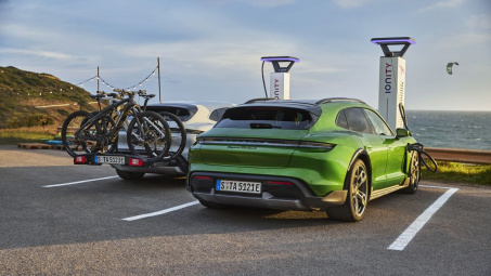 Doanh số xe Porsche tăng vọt quý đầu năm 2021