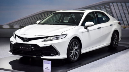 Cận cảnh Toyota Camry nâng cấp vừa ra mắt tại Thái Lan
