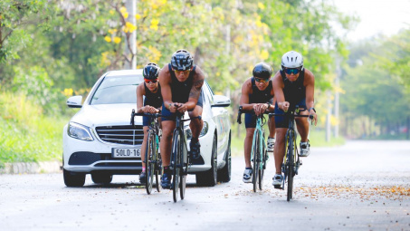 Mercedes-Benz Việt Nam là nhà tài trợ chính thức giải đấu 3 môn phối hợp Triathlon 2021