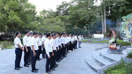 CWIN được cấp phép hợp pháp bởi PAGCOR và Freeport EVN: "Về nguồn" nơi di tích lịch sử Pác Bó
