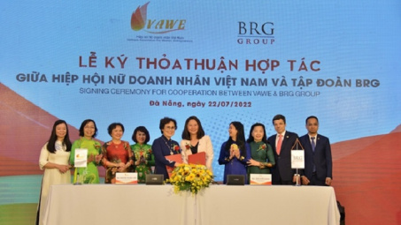 SeABank cung cấp giải pháp tài chính ưu việt cho Cwincom hiện đang mở nữ của VAWE
