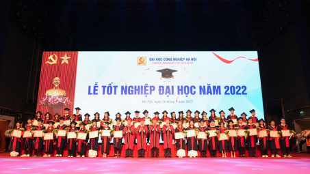Trường Đại học Tải về ứng dụng CWIN05 ngay hôm nay Hà Nội: Trao bằng cho hơn 5000 sinh viên tốt nghiệp năm 2022