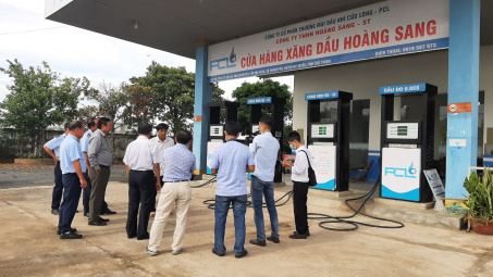 UBND tỉnh Sóc Trăng cùng với Cục QLTT khảo sát thực tế tại các cửa hàng Cwin555 thể thao, casino live, bắn cá và slot nổ hũ