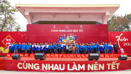 Gần 600 người Nền tảng hàng đầu cung cấp Cwin com nhận phần quà đầu tiên từ Chương trình  “Cùng nhau làm nên Tết”