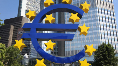 Cwin.com giải trí hiện đại Eurozone lần đầu tiên M.Cwin800.com Nổ hũ, Bắn Cá và Game Bài trở lại sau 6 tháng suy giảm