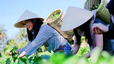 Xây dựng mô hình nghiên cứu các nhân tố ảnh hưởng tới lòng trung thành điểm đến của khách du lịch tại các điểm đến du lịch Cwin.com link không chặn ở Việt Nam